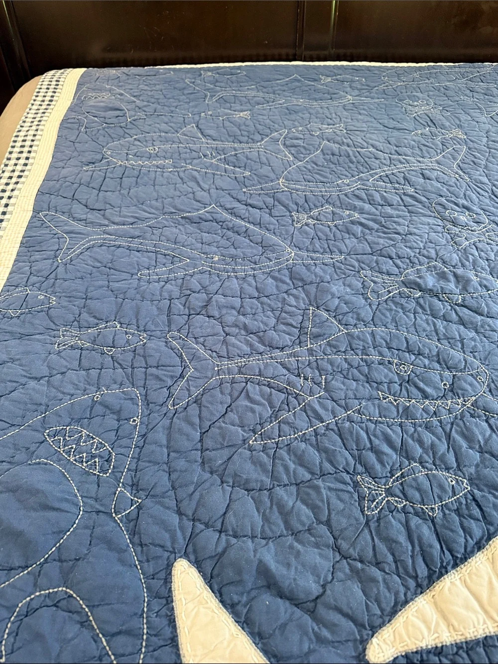 POTTERY BARN KIDS GREAT WHITE SHARK W/ SKULLS/FISH COMFORTER FULL/QUEEN GINGHAM